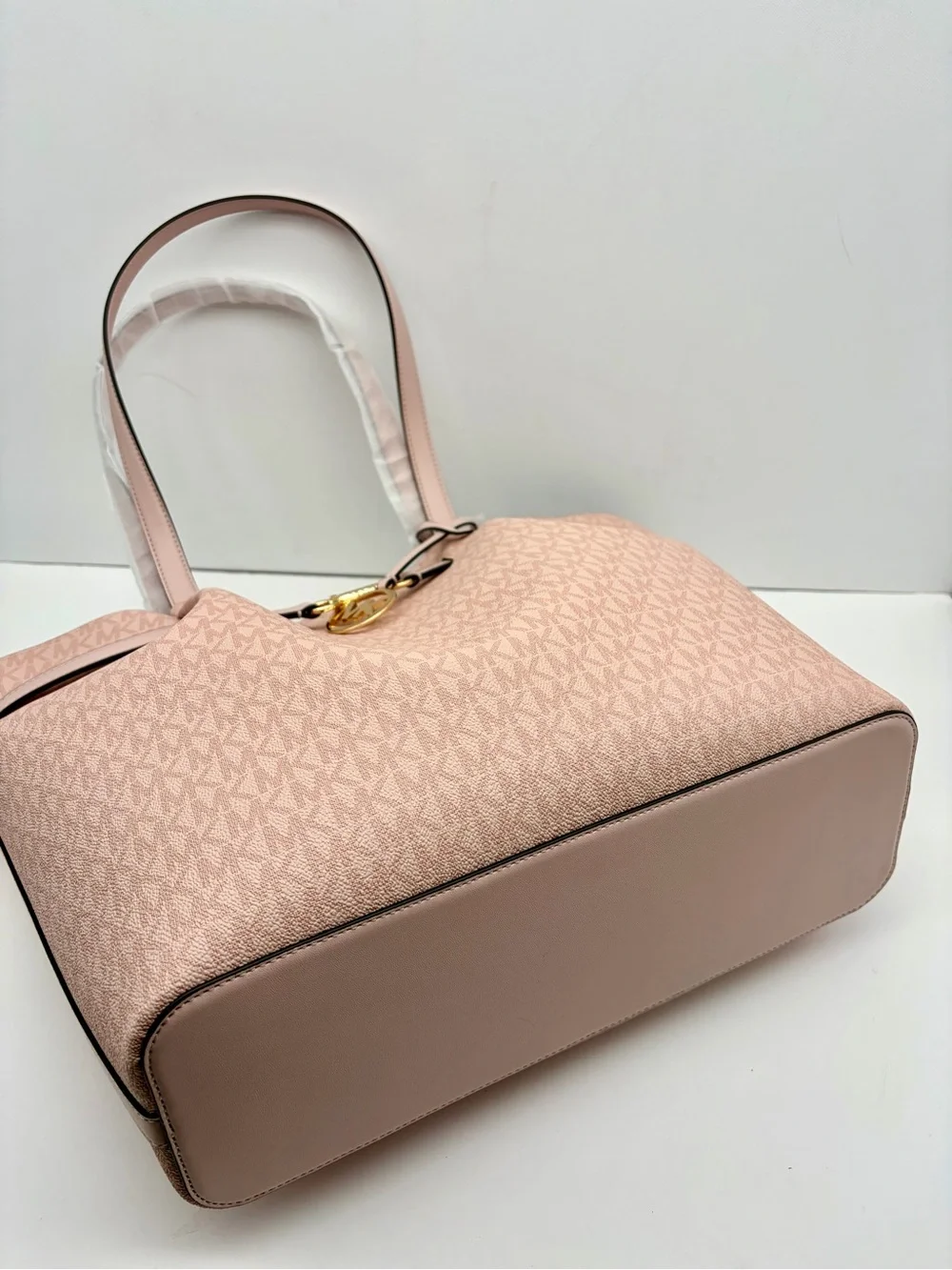 Michael Kors Carson Lg CZ EW Signature Logo Shoulder Tote Handbag Powder Blush